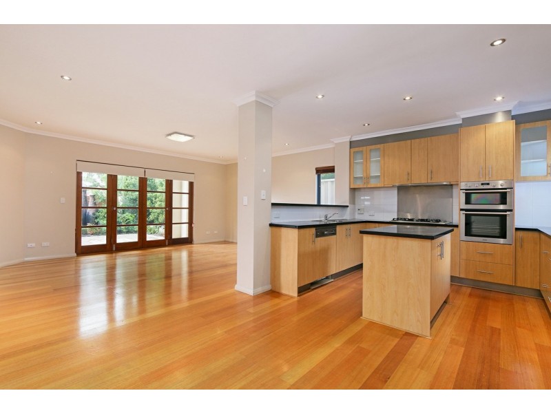 2/125 Hensman Street, South Perth WA 6151