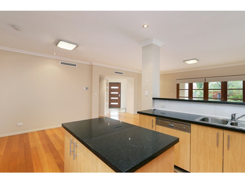 2/125 Hensman Street, South Perth WA 6151