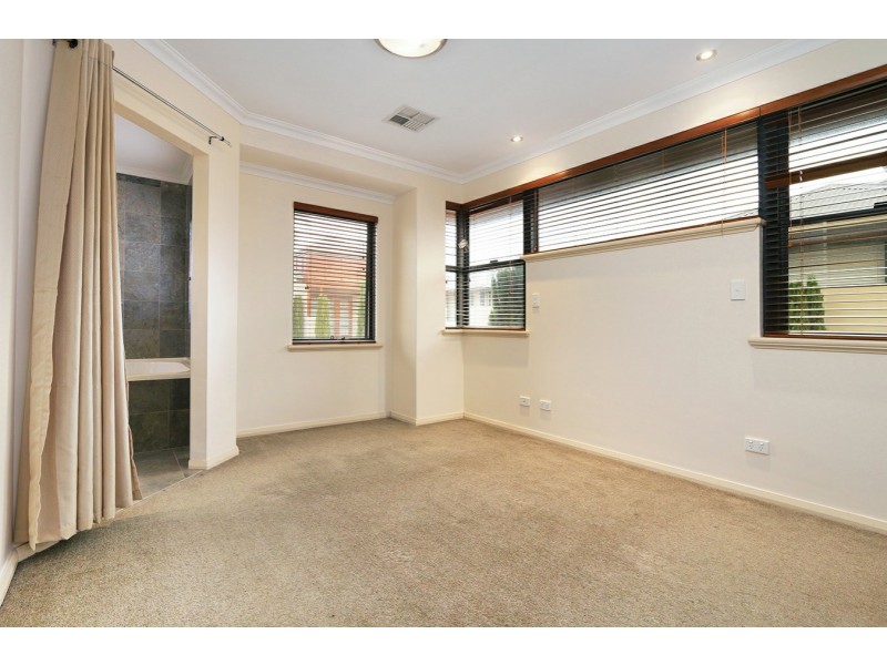 2/125 Hensman Street, South Perth WA 6151