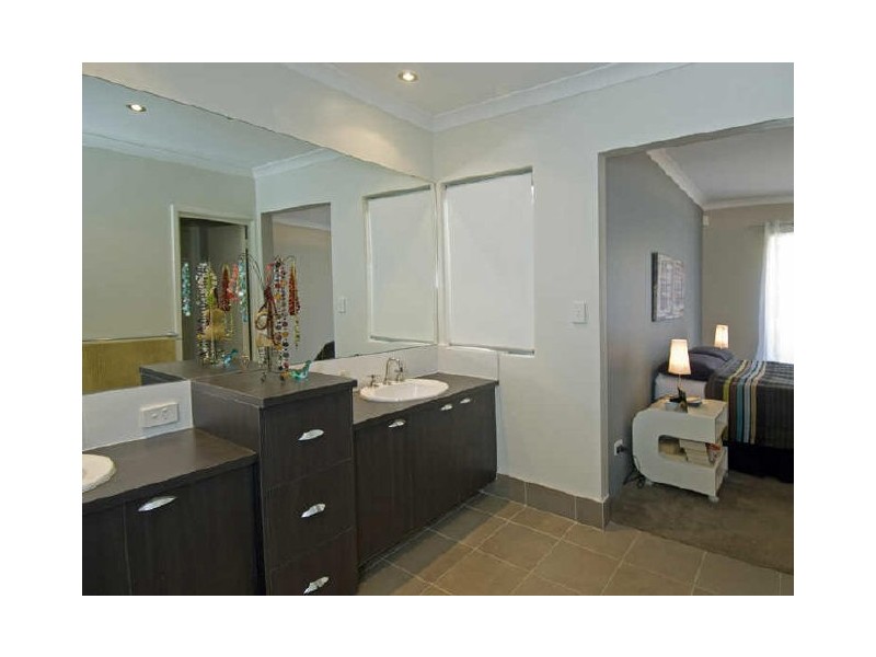 94 Teague Street, Victoria Park WA 6100