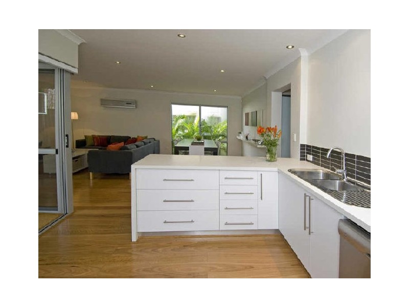 94 Teague Street, Victoria Park WA 6100