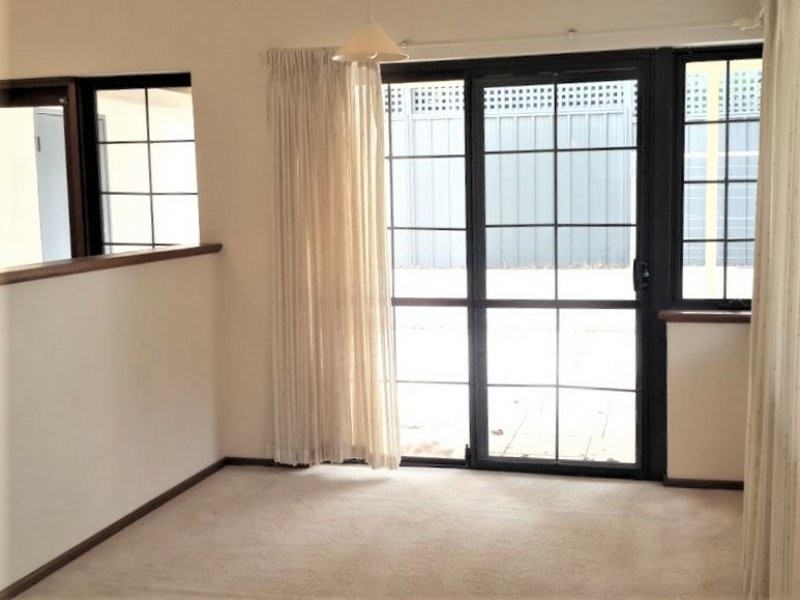 8/27 South Terrace, Como WA 6152