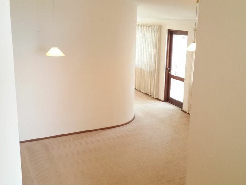 8/27 South Terrace, Como WA 6152