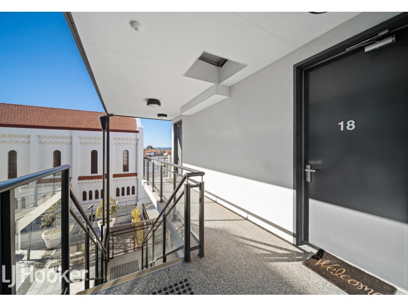 18/15 Leonard Street, Victoria Park WA 6100
