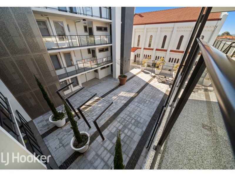 18/15 Leonard Street, Victoria Park WA 6100