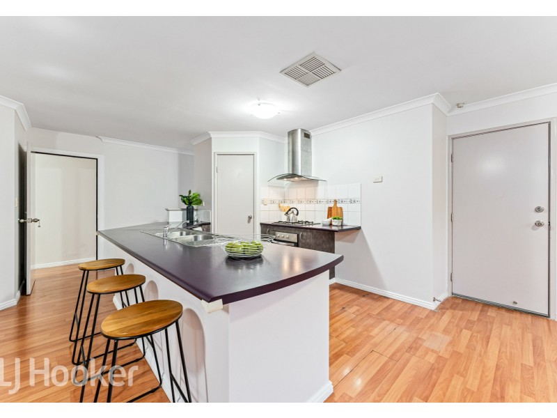 52 Salesian Court, Queens Park WA 6107