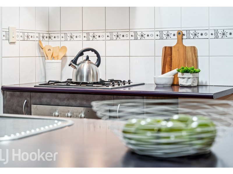 52 Salesian Court, Queens Park WA 6107