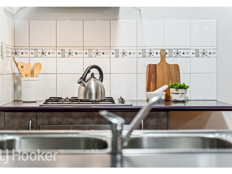 52 Salesian Court, Queens Park WA 6107