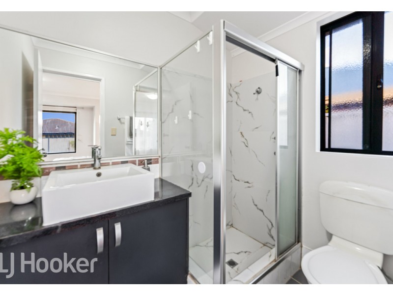 52 Salesian Court, Queens Park WA 6107