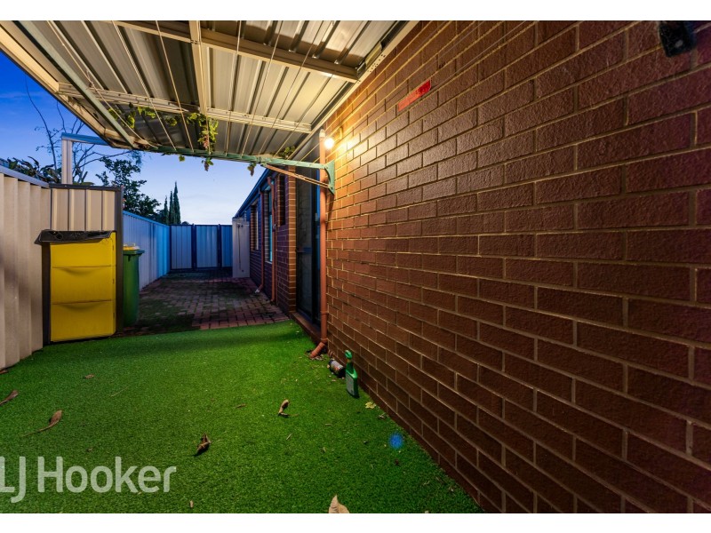 52 Salesian Court, Queens Park WA 6107