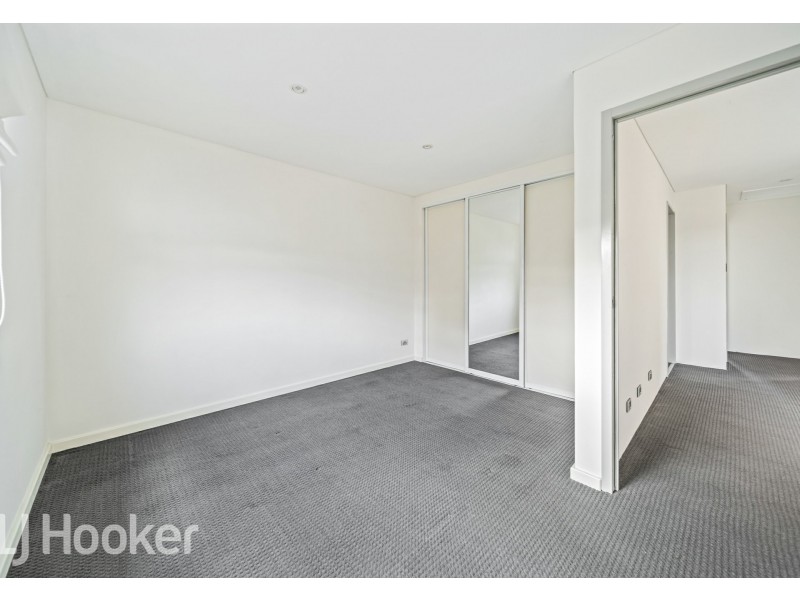 3/6 Oak Street, Cannington WA 6107
