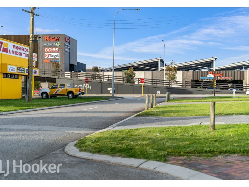 3/6 Oak Street, Cannington WA 6107