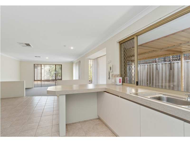 2 Griffin Close, Langford WA 6147