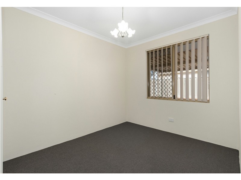 2 Griffin Close, Langford WA 6147