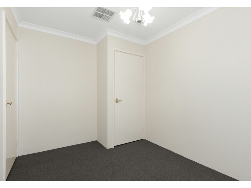 2 Griffin Close, Langford WA 6147