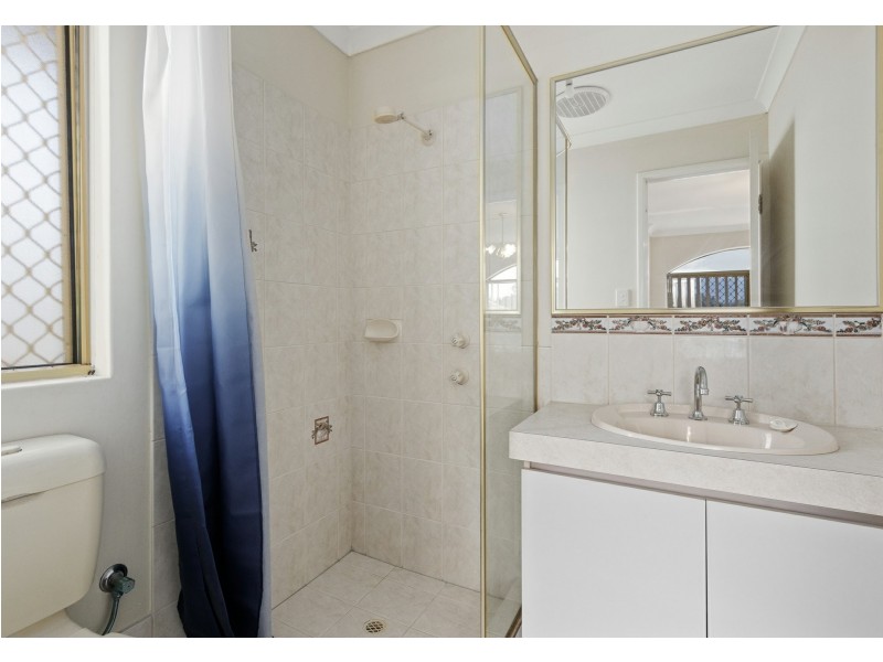 2 Griffin Close, Langford WA 6147