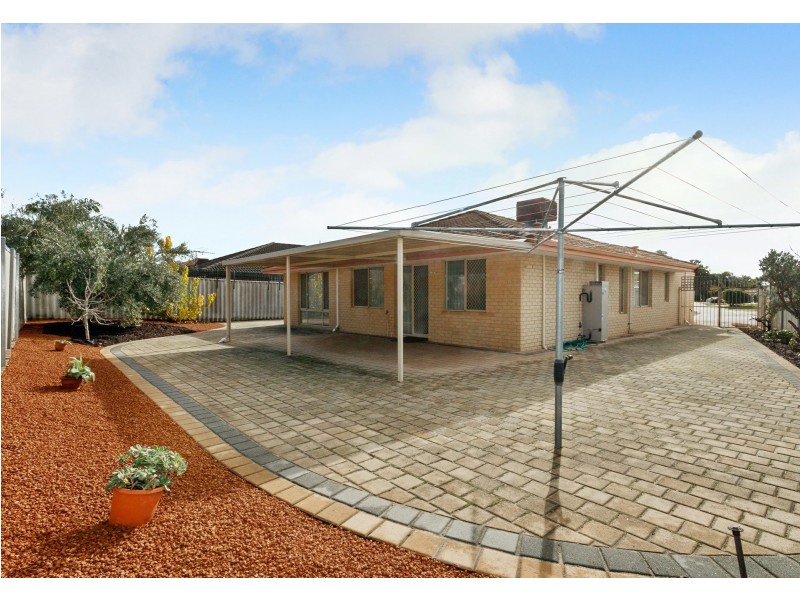 2 Griffin Close, Langford WA 6147