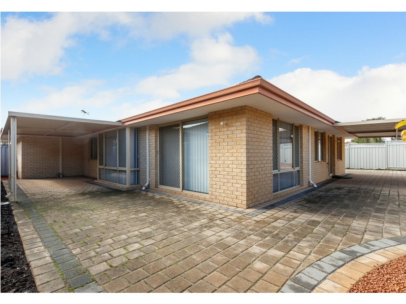 2 Griffin Close, Langford WA 6147