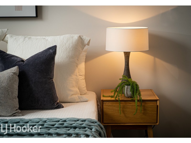 8 Barrington Avenue, Champion Lakes WA 6111