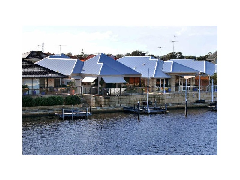 4 Bermuda Place, Halls Head WA 6210