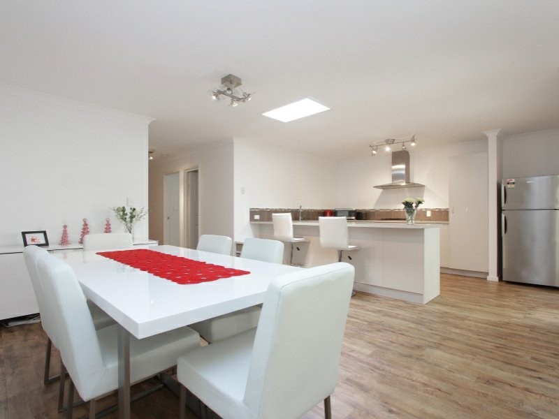 2/35 Langley Road, Bayswater WA 6053