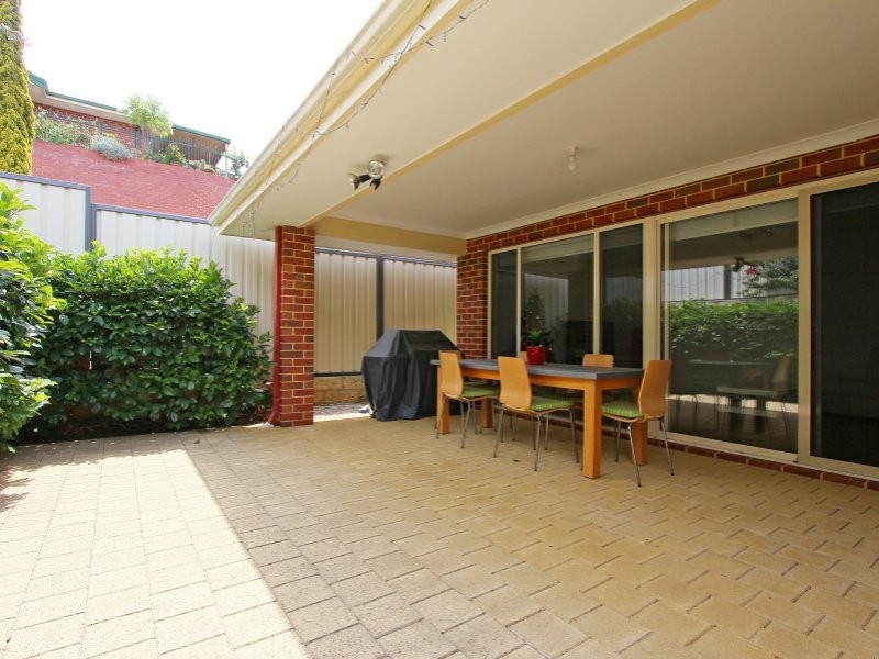 2/35 Langley Road, Bayswater WA 6053
