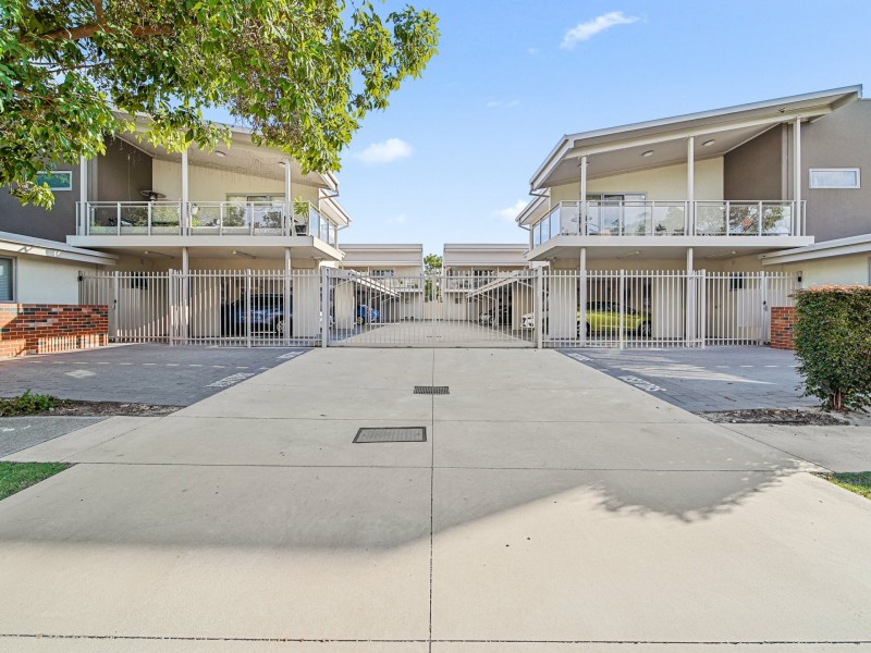 12/136 Leake Street, Belmont WA 6104