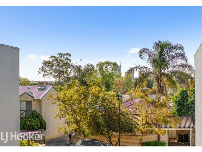 31/64 McMaster Street, Victoria Park WA 6100