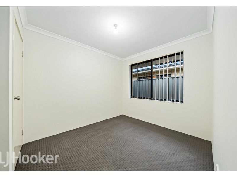 3 Serisier Parkway, Queens Park WA 6107