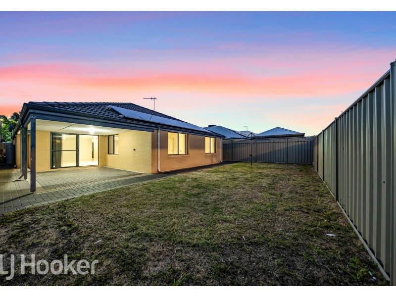 3 Serisier Parkway, Queens Park WA 6107