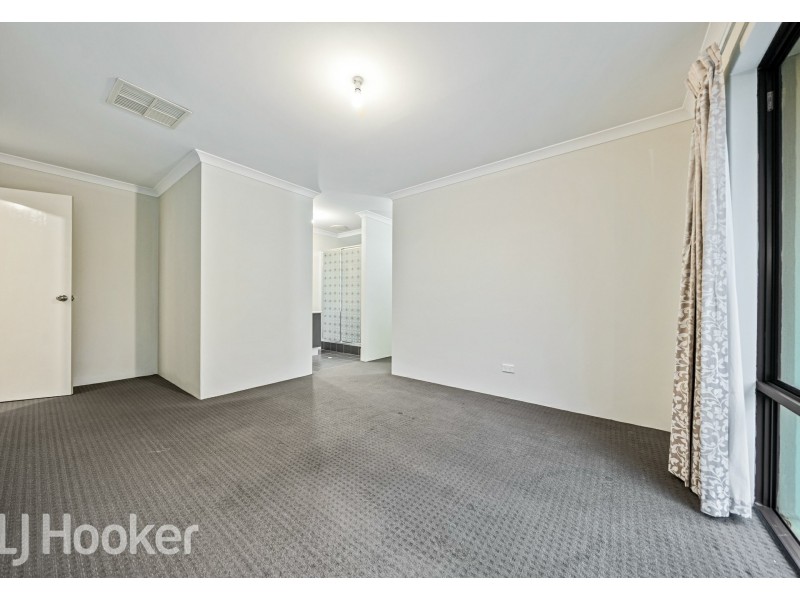 3 Serisier Parkway, Queens Park WA 6107