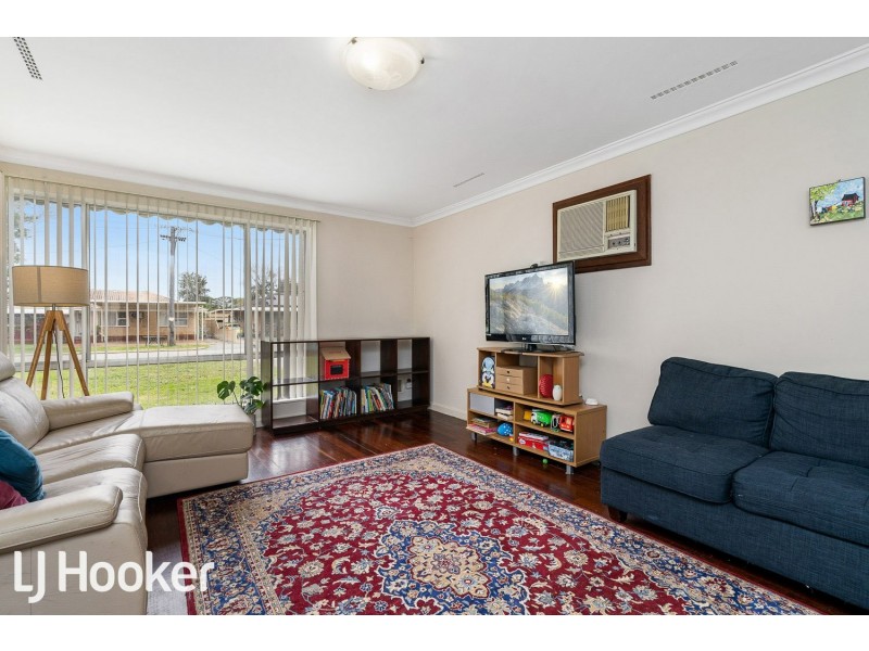 7 Stockdale Road, Kewdale WA 6105