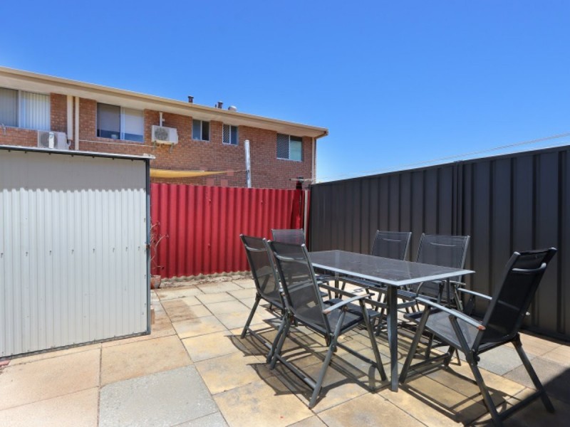 2/1179 Albany Highway, Bentley WA 6102
