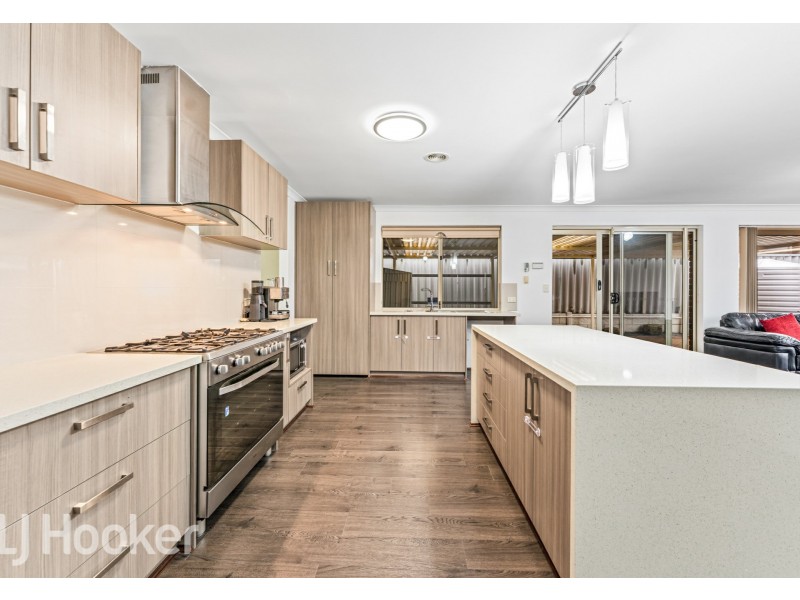 7 Freshwater Drive, Atwell WA 6164