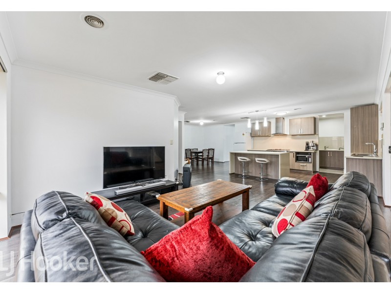 7 Freshwater Drive, Atwell WA 6164