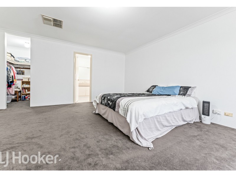 7 Freshwater Drive, Atwell WA 6164