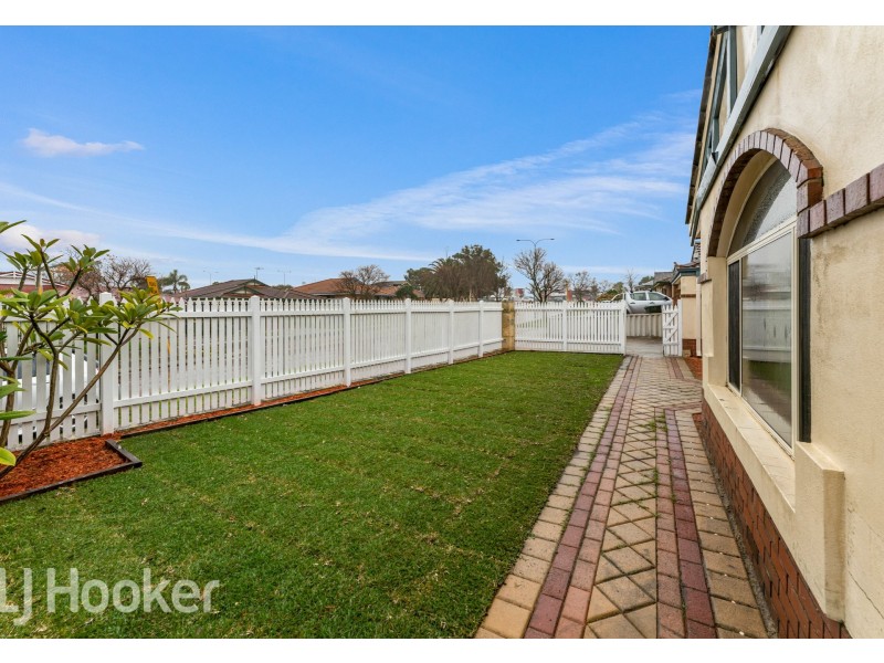 7 Freshwater Drive, Atwell WA 6164