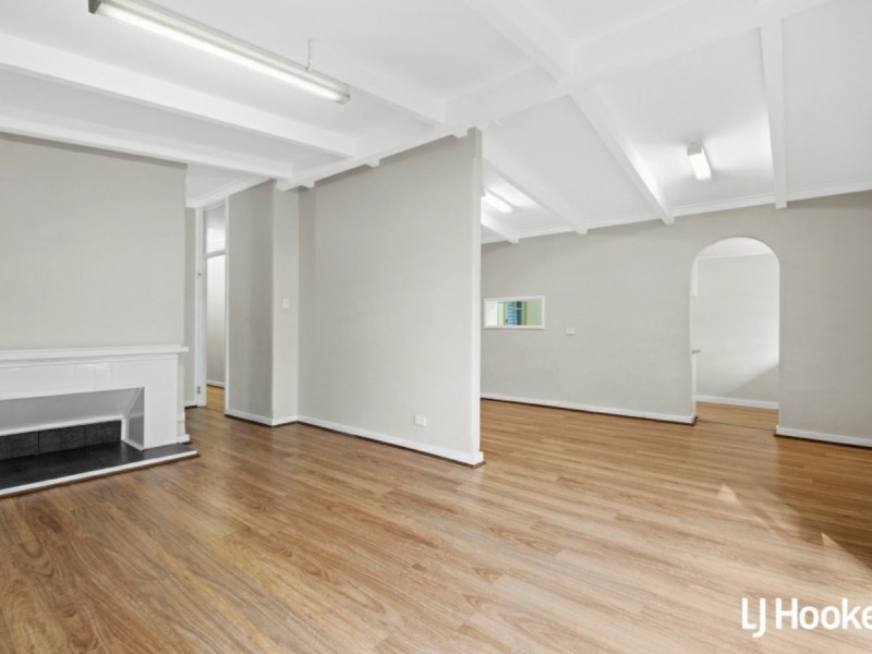 8 Swanley Street, Gosnells WA 6110