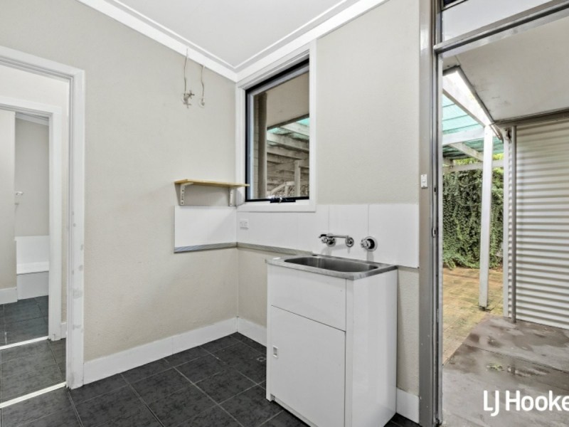 8 Swanley Street, Gosnells WA 6110