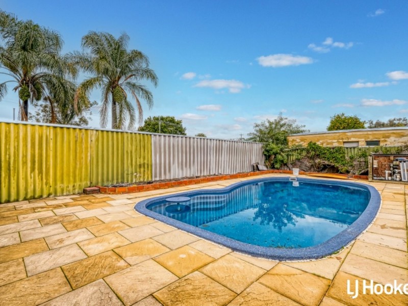 8 Swanley Street, Gosnells WA 6110