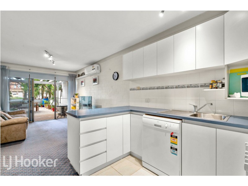 4/21 Leonard Street, Victoria Park WA 6100