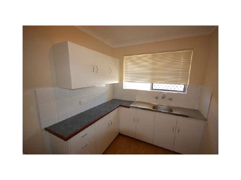 2A Grantham Place, Carlisle WA 6101
