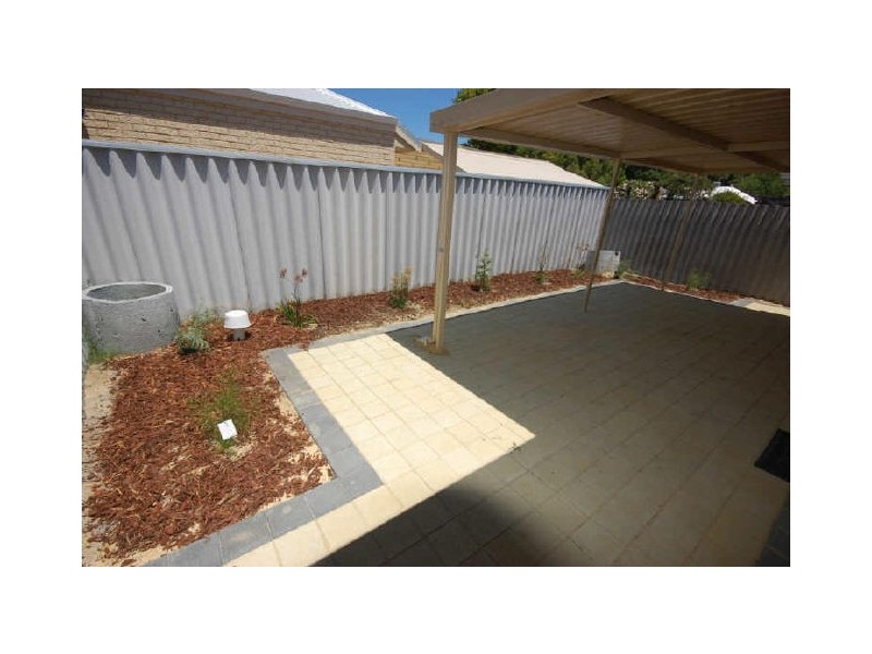 2A Grantham Place, Carlisle WA 6101