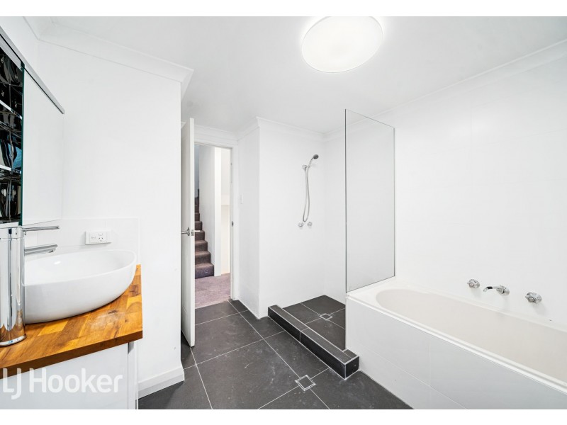 12/20 Gochean Avenue, Bentley WA 6102
