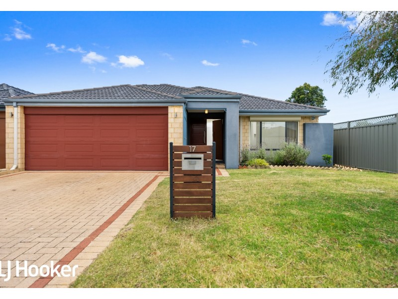 17 Reginald Street, Queens Park WA 6107