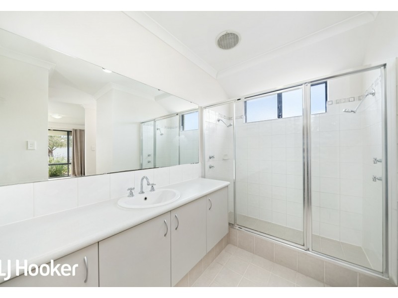 17 Reginald Street, Queens Park WA 6107