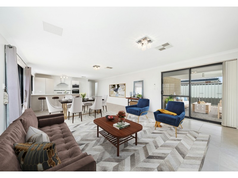 17 Reginald Street, Queens Park WA 6107