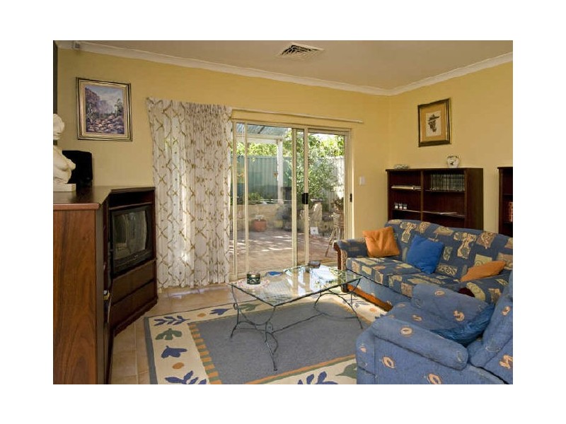 18B Cargill Street, Victoria Park WA 6100