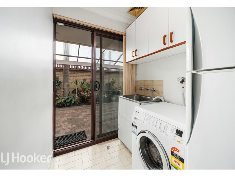 17D Berwick Street, Victoria Park WA 6100