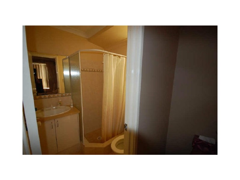 13 Spoonbill Place, Queens Park WA 6107